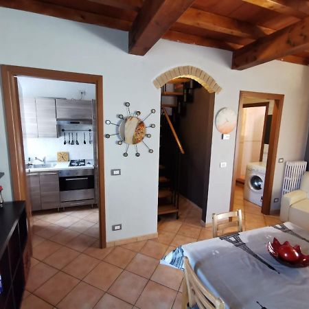 Apartment In The City Center With Self Check-In Parma Exterior foto